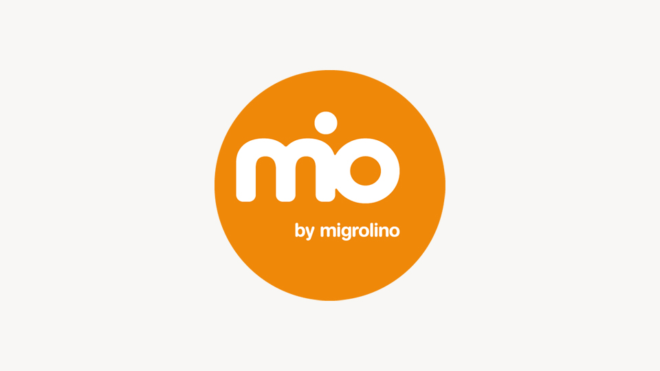 16_9_F8F6F5_mio_by_migrolino